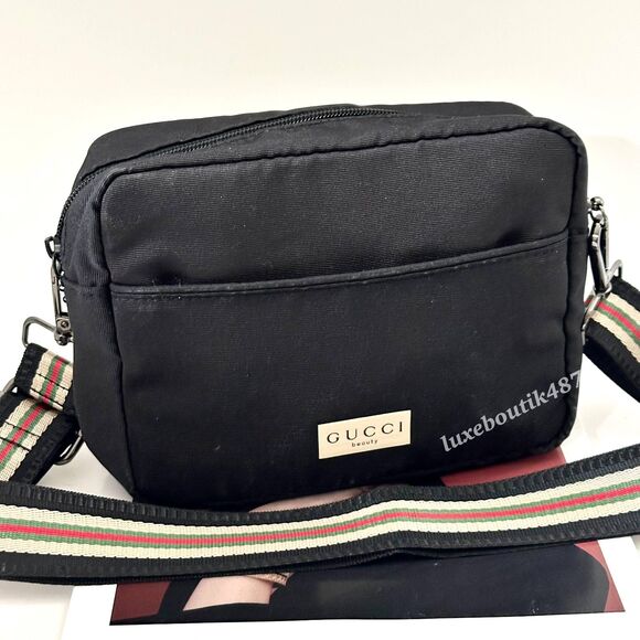 Gucci beauty cosmetic pouch NEW